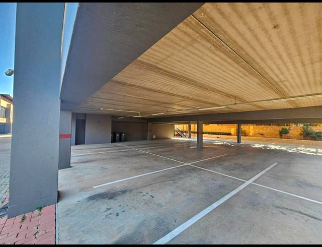 BUSINESS FOR SALE IN DIE HOEWES